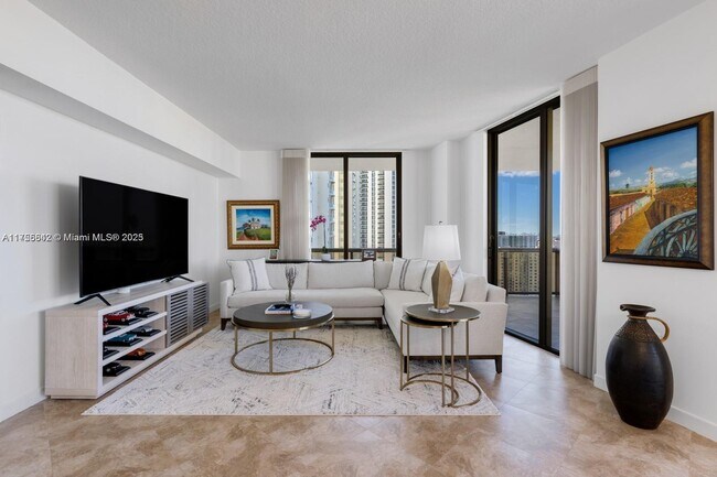 Foto del edificio - 16275 Collins Ave