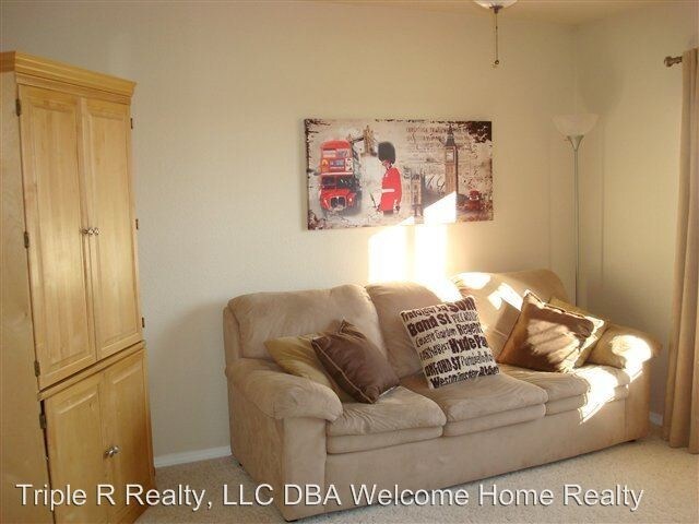 Building Photo - 4 br, 2.5 bath House - 317 Camino Real