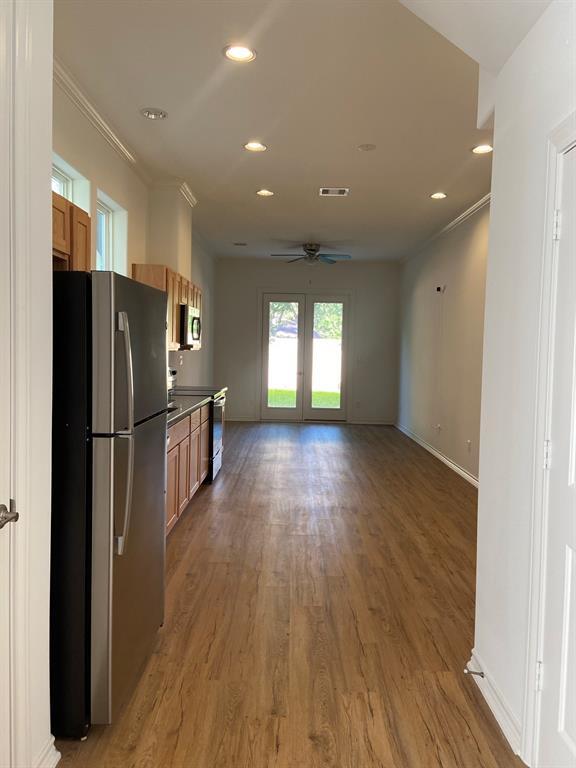 Building Photo - 3225 Real St