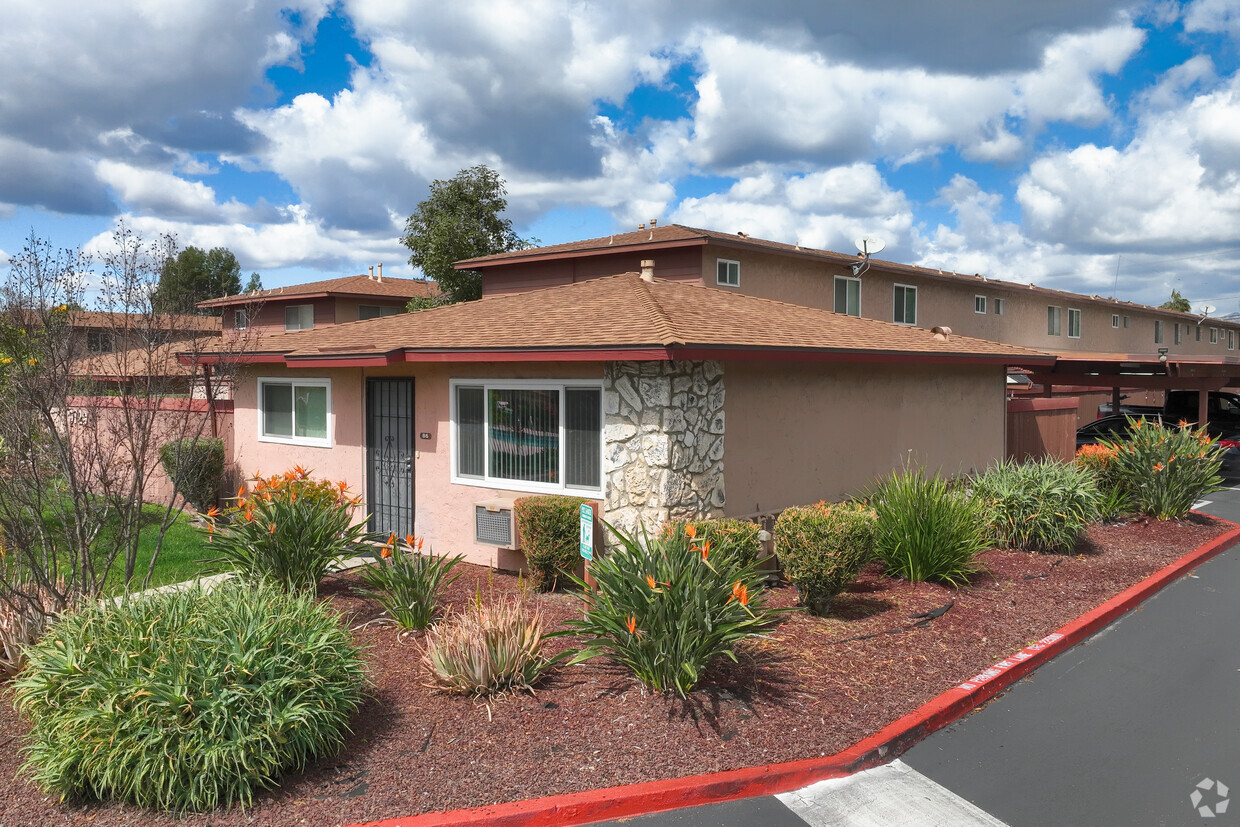 9739 Winter Gardens Blvd - Winter Gardens Terrace