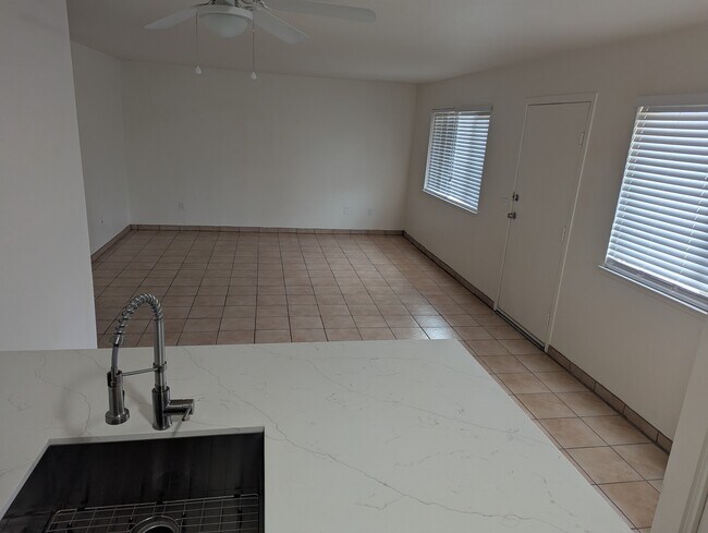 Foto del edificio - 72502 Edgehill Dr