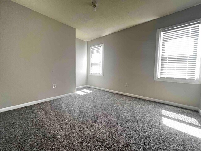 Foto del edificio - 3212 28th St SE