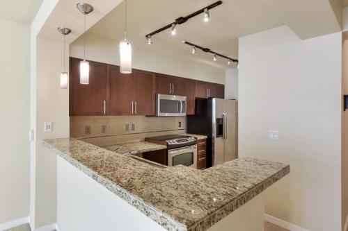 Building Photo - 1 bedroom in Kirkland WA 98033