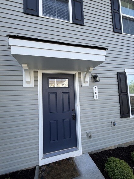 Foto del edificio - 2757 Thornton Grove Blvd