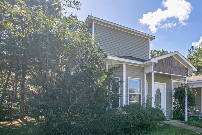 Building Photo - 5383 Quail Creek Cir