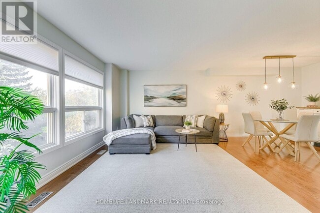 Photo du bâtiment - 1201 Lindsay Dr