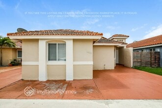 Building Photo - 1906 SW 123rd Ave