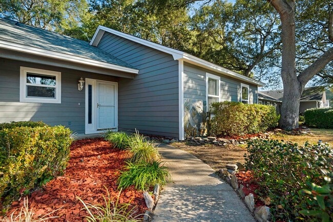 Foto del edificio - 266 Honeysuckle Way