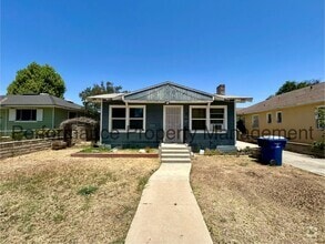 Building Photo - 142 Highland Dr