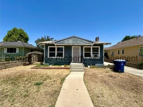 Building Photo - 142 Highland Dr