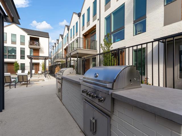 Building Photo - 4426 Cabell Dr