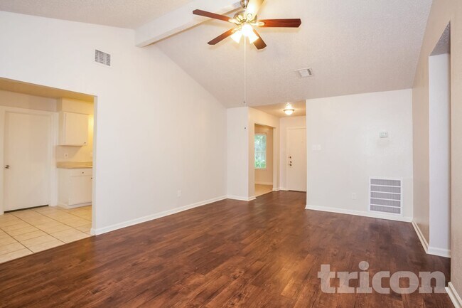 Foto del edificio - 22510 Leedstown Ln