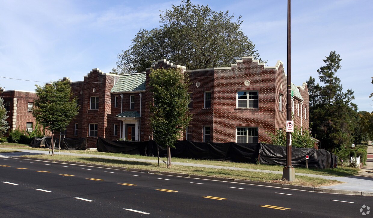 Building Photo - Missouri Ave Lofts
