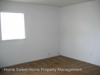 Building Photo - 313 N E St