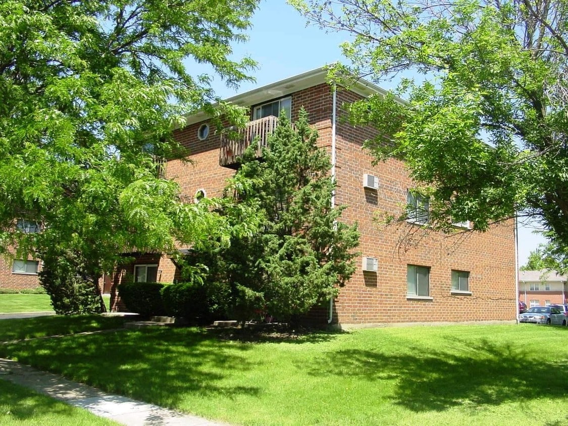 758 Marilyn Ave, Glendale Heights, IL 60139 Apartments in Glendale