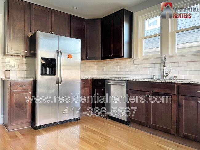 Building Photo - 2369 N 61st St