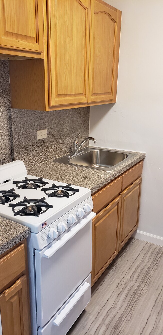 Foto del edificio - 2922 Nostrand Ave
