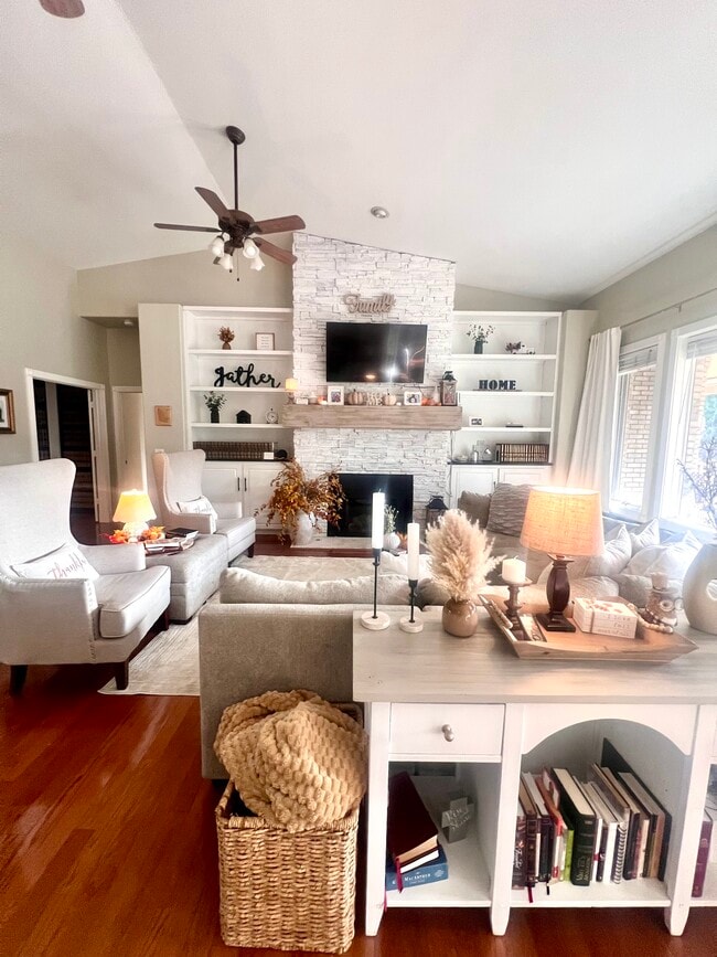 Foto del edificio - 3441 Masterson Cir