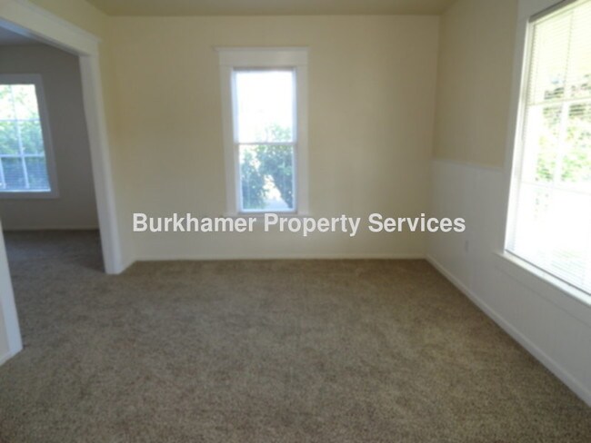 Building Photo - 917 Wheeler Ave