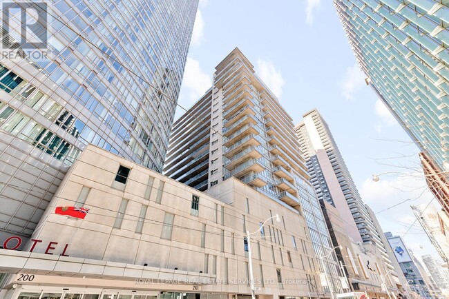 Building Photo - 220 Victoria St