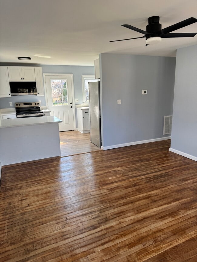 Foto del edificio - 1302 Hazel St