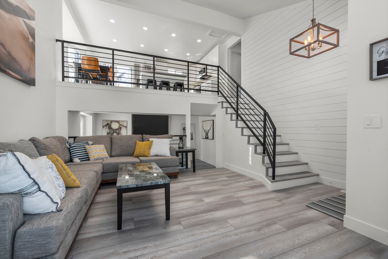 Foto principal - 2744 E Newcastle Dr