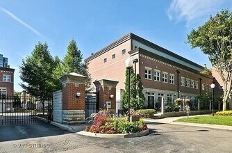 Building Photo - 1521 S Indiana Ave
