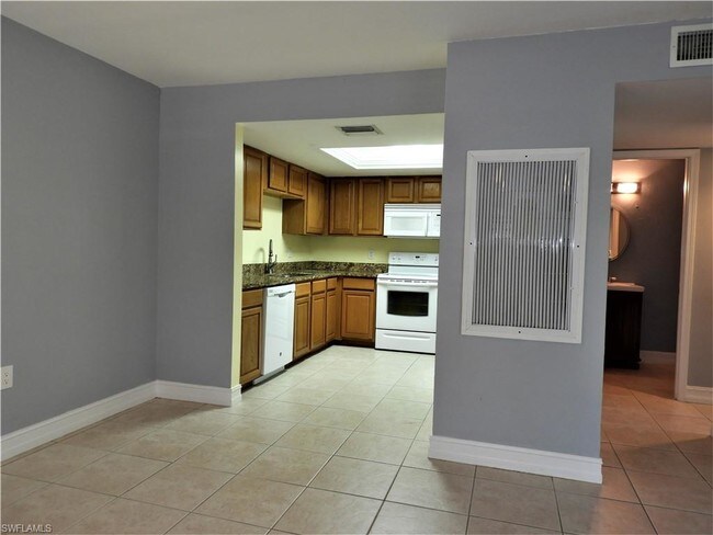 Building Photo - 3100 Seasons Way