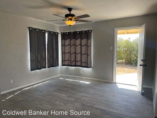 Building Photo - 2 br, 1 bath House - 133 Yermo Rd #B