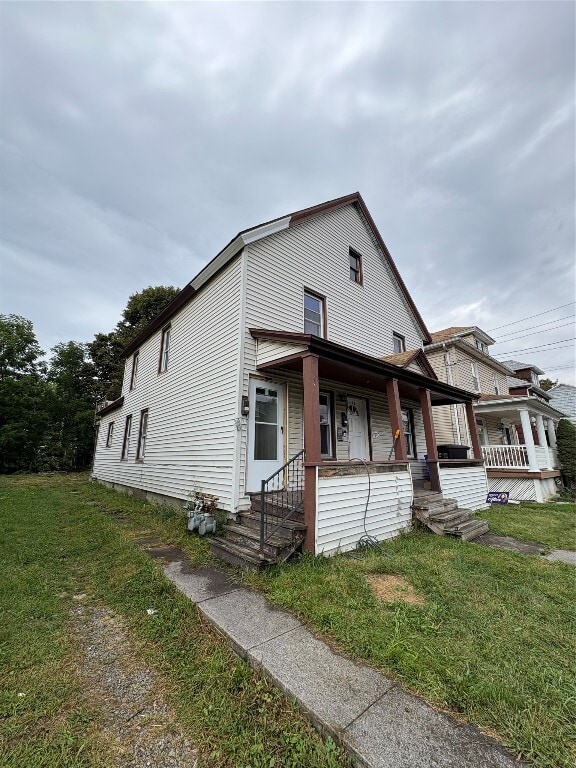 Building Photo - 178 St Charles St