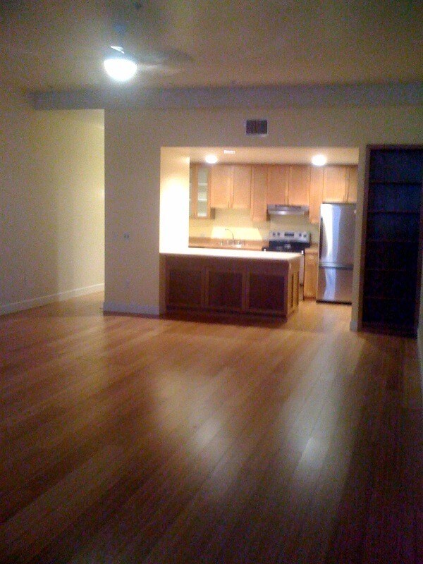 Building Photo - Monterey Loft - Studio