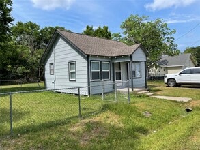 Building Photo - 309 Ryan St