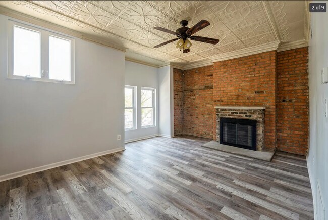 Foto del edificio - 425 E 41st St