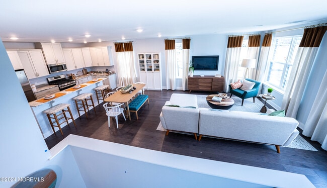 Foto del edificio - 4 Midway Rd S