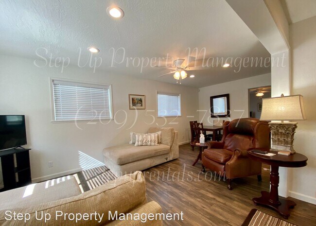 Building Photo - 2 br, 1 bath House - 21162 Longeway Rd
