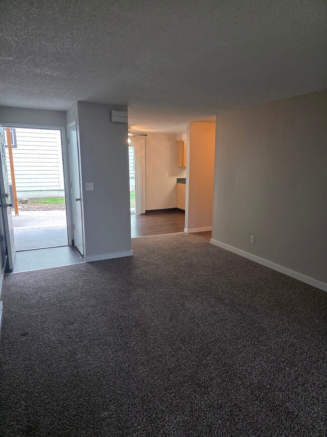 Foto del edificio - West End Apartments