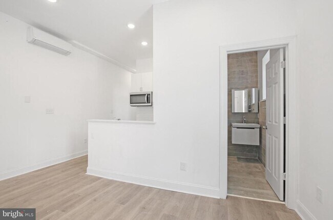Foto del edificio - 2046 E Huntingdon St