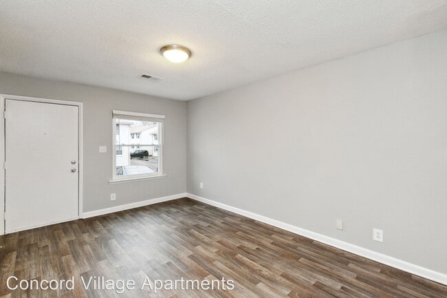 Building Photo - 2 br, 1.5 bath Apartment - The Retreat at ...