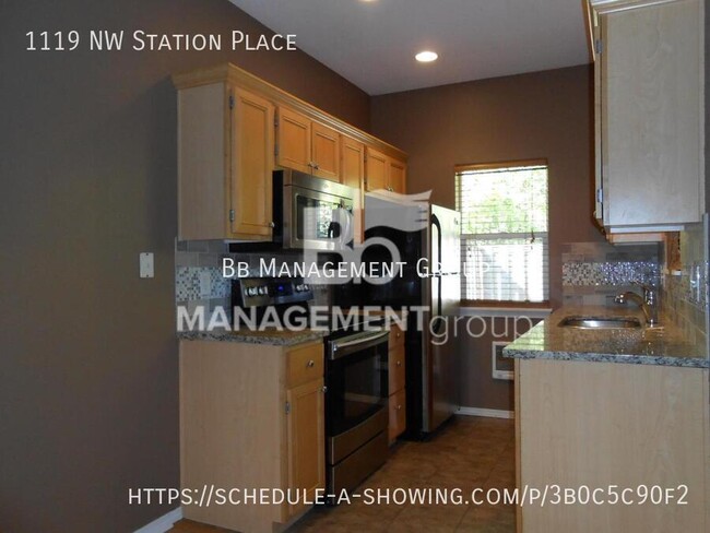 Building Photo - Orenco/Hillsboro Townhome Close to Intel &...
