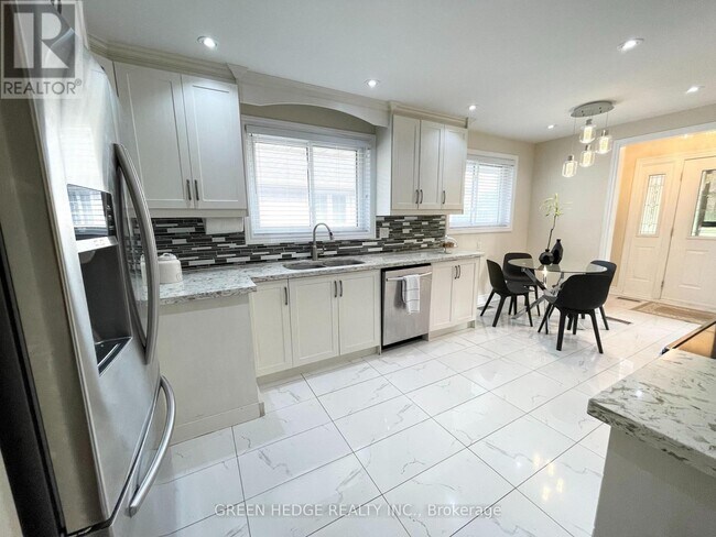 Building Photo - 30 Tapley Dr