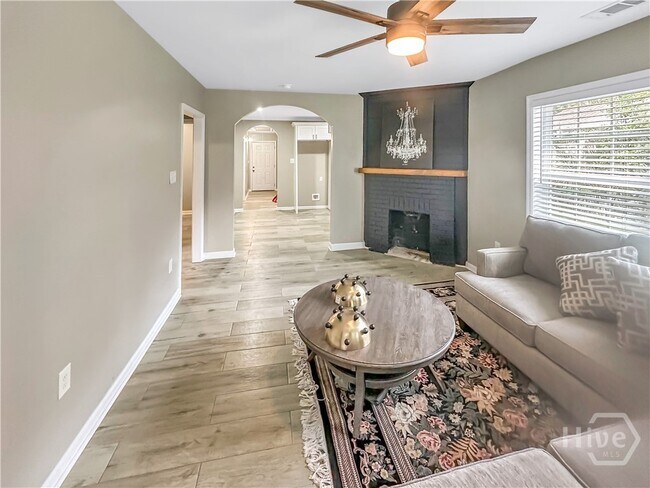 Foto del edificio - 1012 W 52nd St