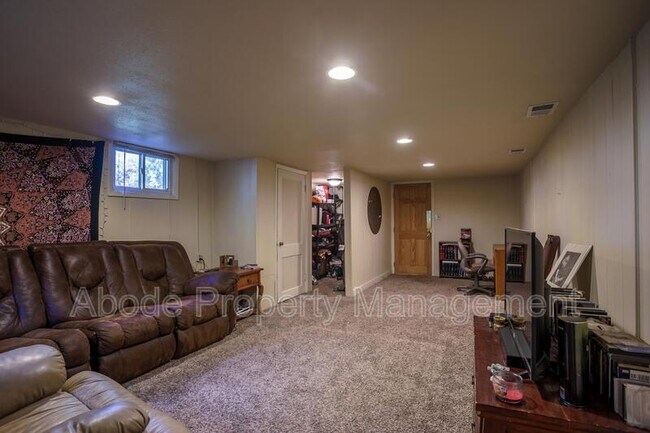 Foto del edificio - 501 W Mountain Ave
