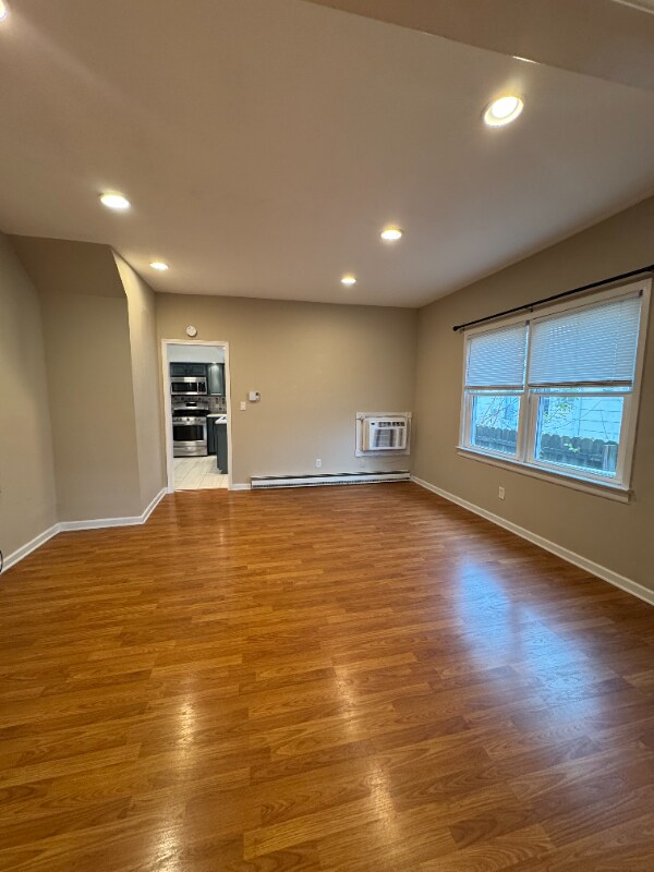 Foto del edificio - 53 Maple Ave