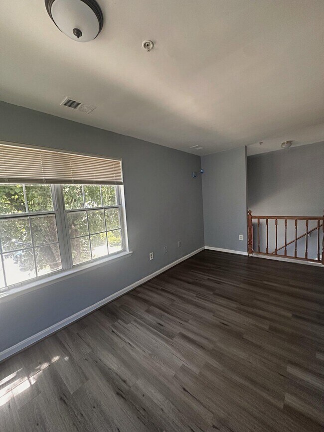 Foto del edificio - 1634 Brooksquare Dr