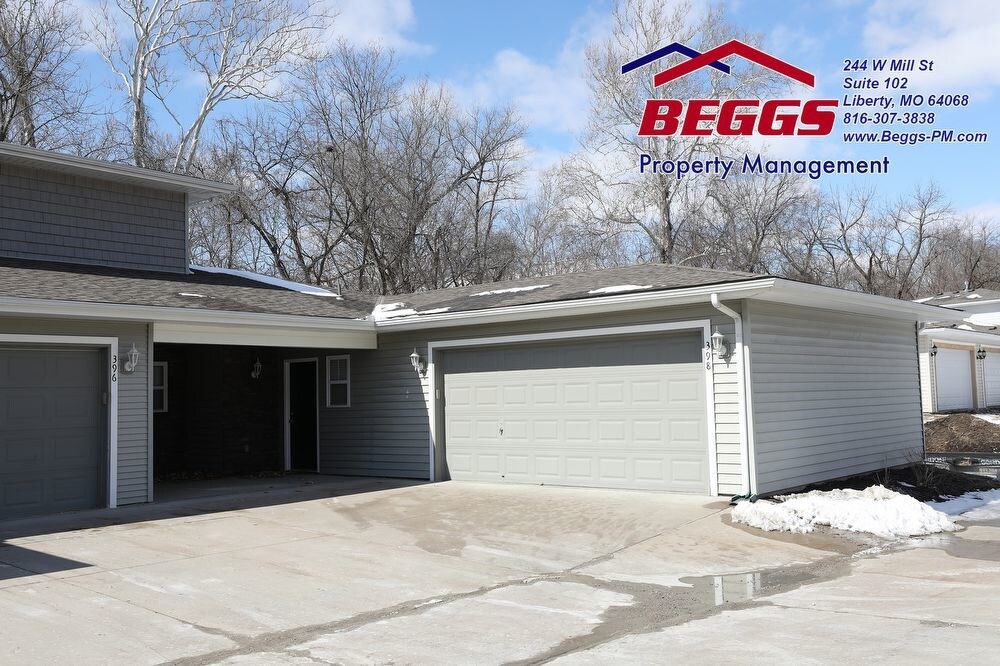 Primary Photo - 398 N Clayview Dr