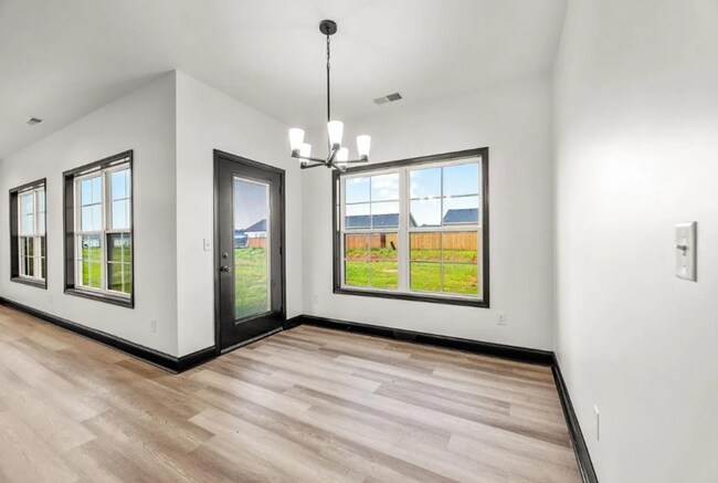 Foto del edificio - 506 Victoria Wy