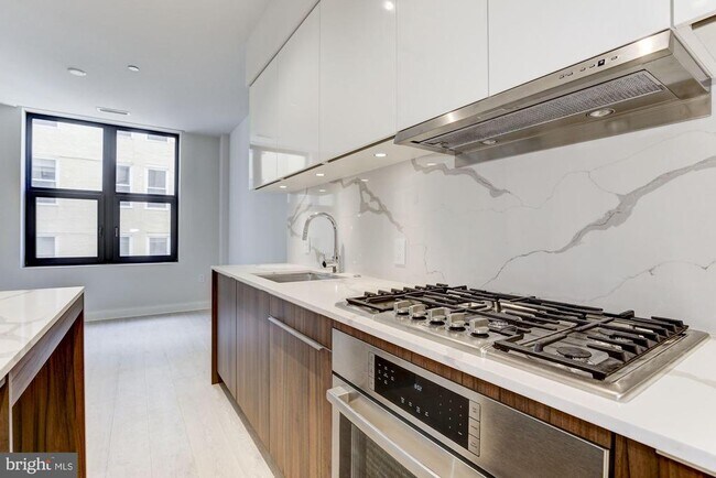 Foto del edificio - 1427 Rhode Island Ave NW