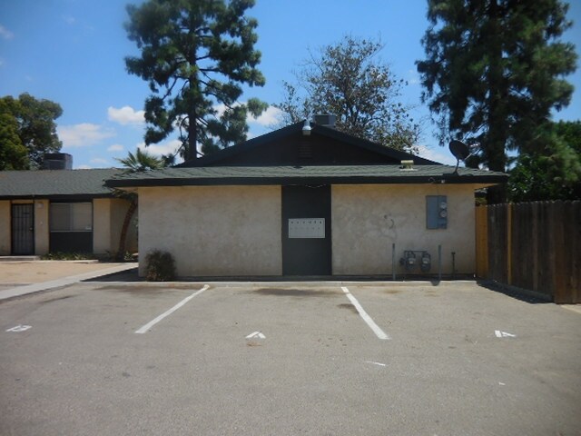 Building Photo - 1820 Monterey St