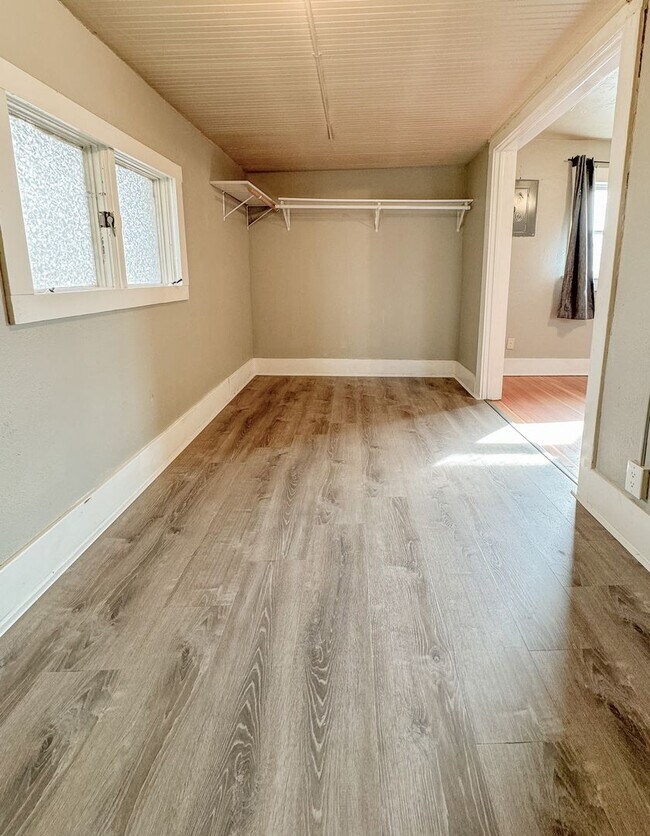 Foto del edificio - 840 Illinois St