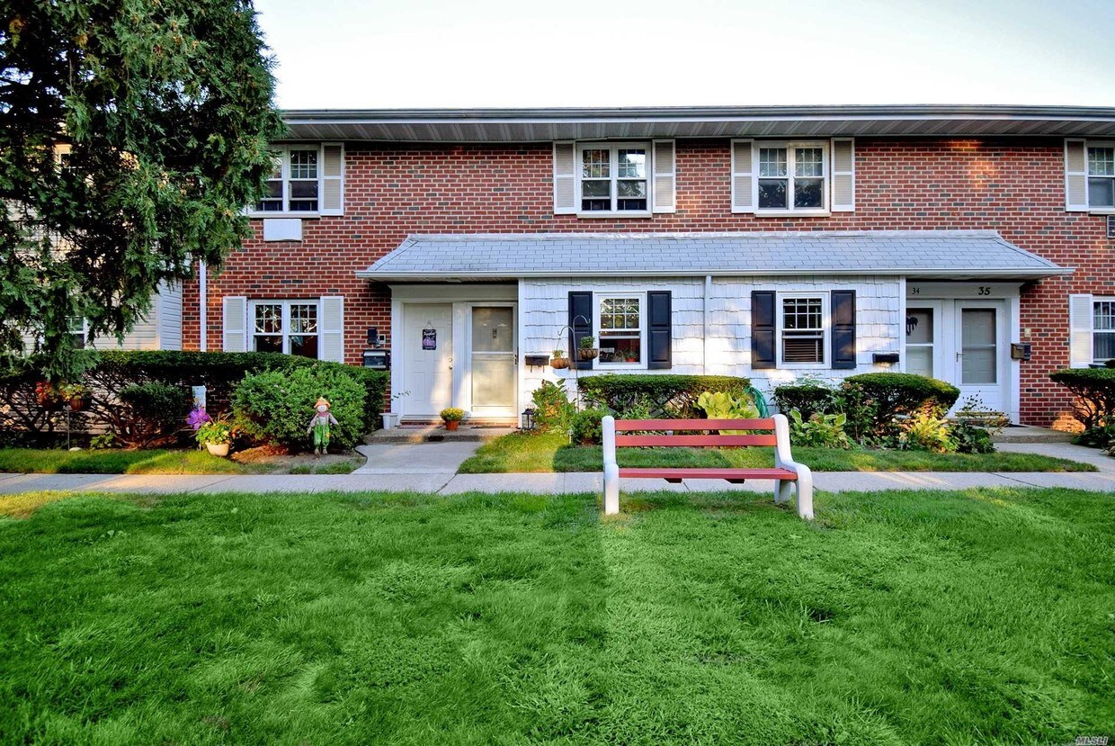 Foto principal - 7 Glen Hollow Dr